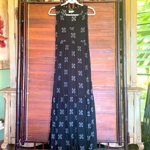 Black and white long summer dress